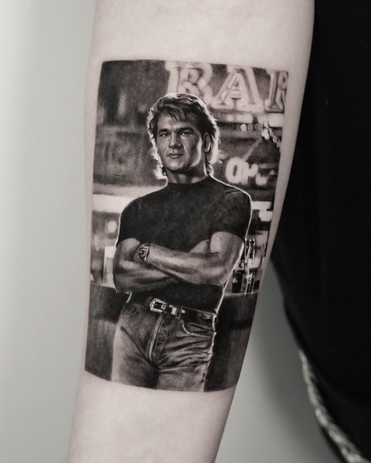 Micro-realism tattoo by Goldy Z, 8