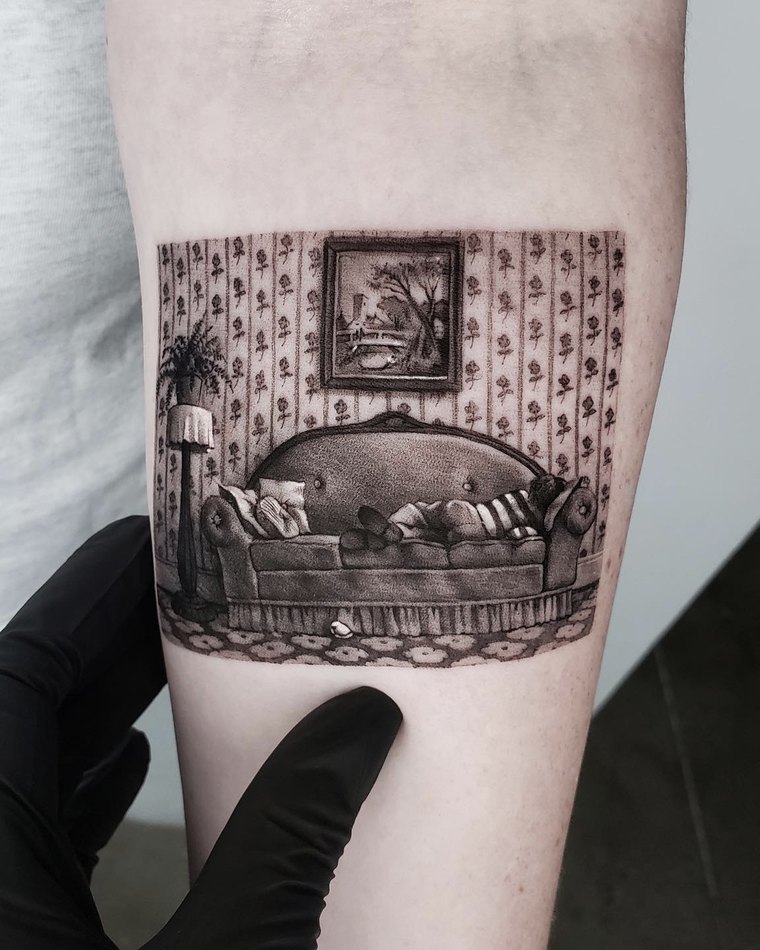 Micro-realism tattoo by Goldy Z, 10