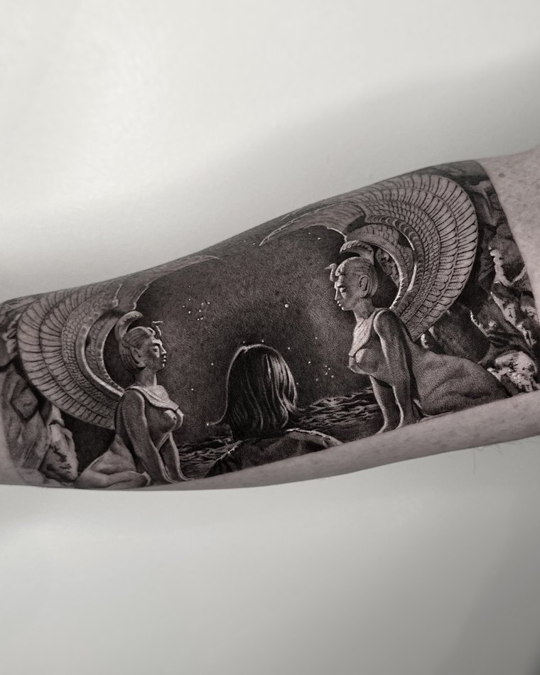 Micro-realism tattoo by Goldy Z, 16